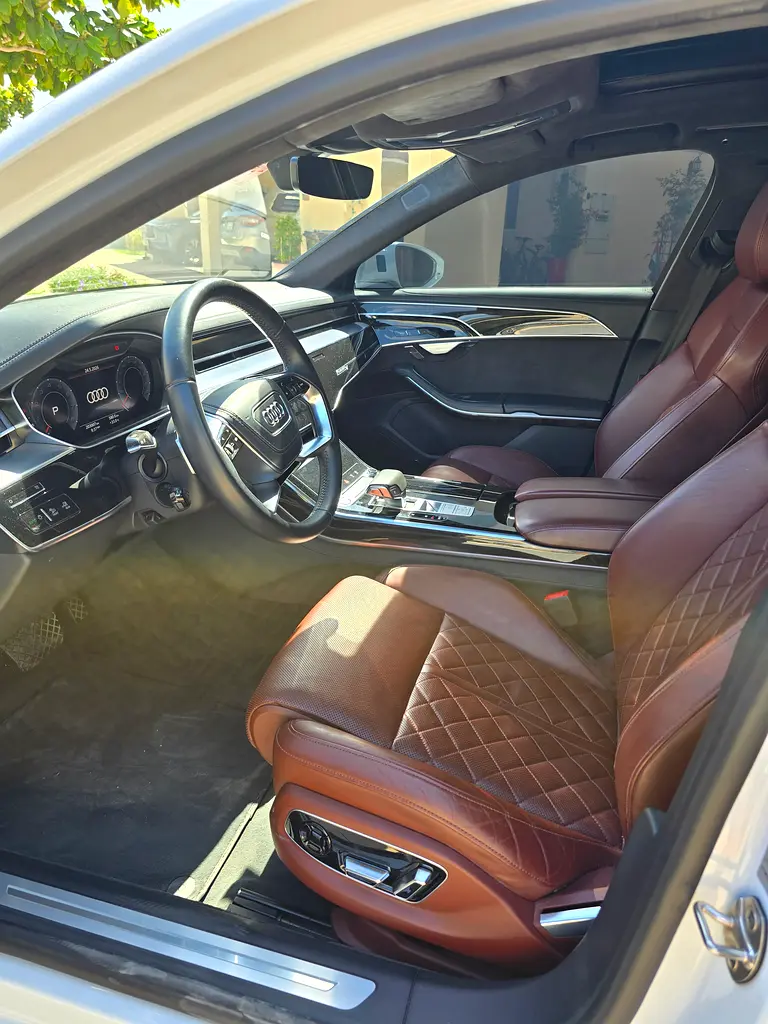 Audi A8 60 TFSI Quattro 2019 | GCC Specs | Low Mileage - Image 10