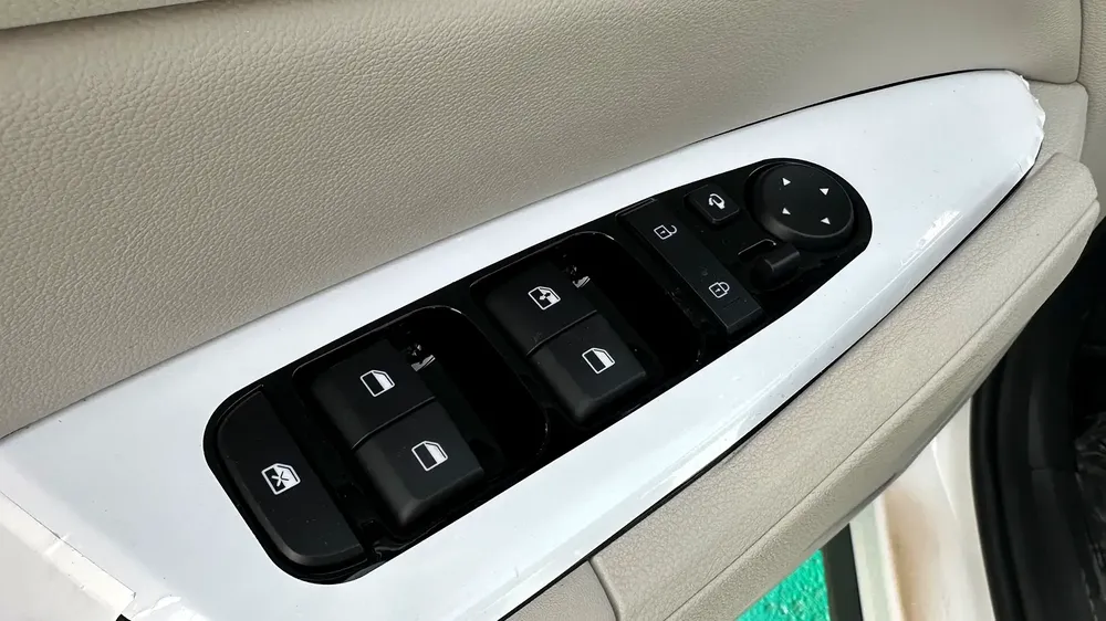 LX  1.5 Engine 360 Cam + Back Electric Door - Image 14