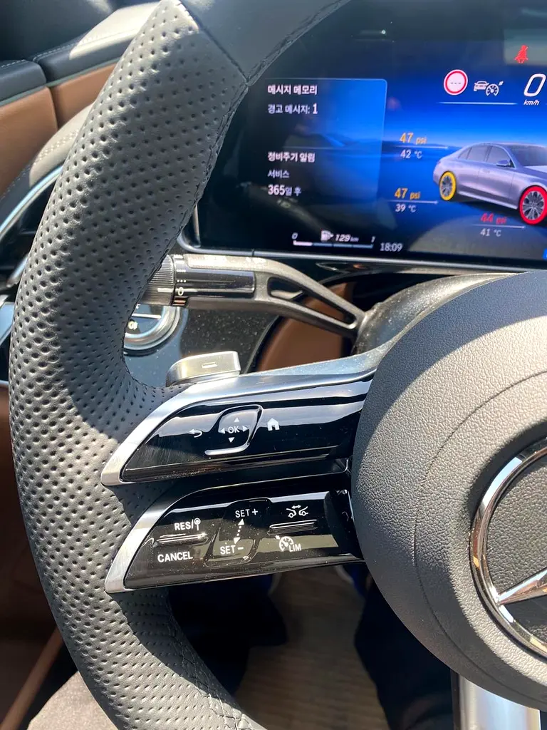 2026 Mercedes-Benz E-Class E 300 4MATIC | Korean Specs | Luxury Sedan - Image 15