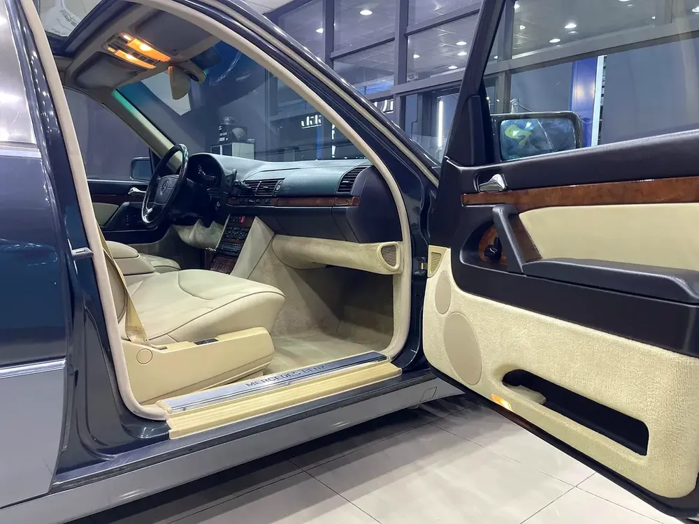 Classic 1993 Mercedes-Benz 500 SEL - American Specs - Image 15