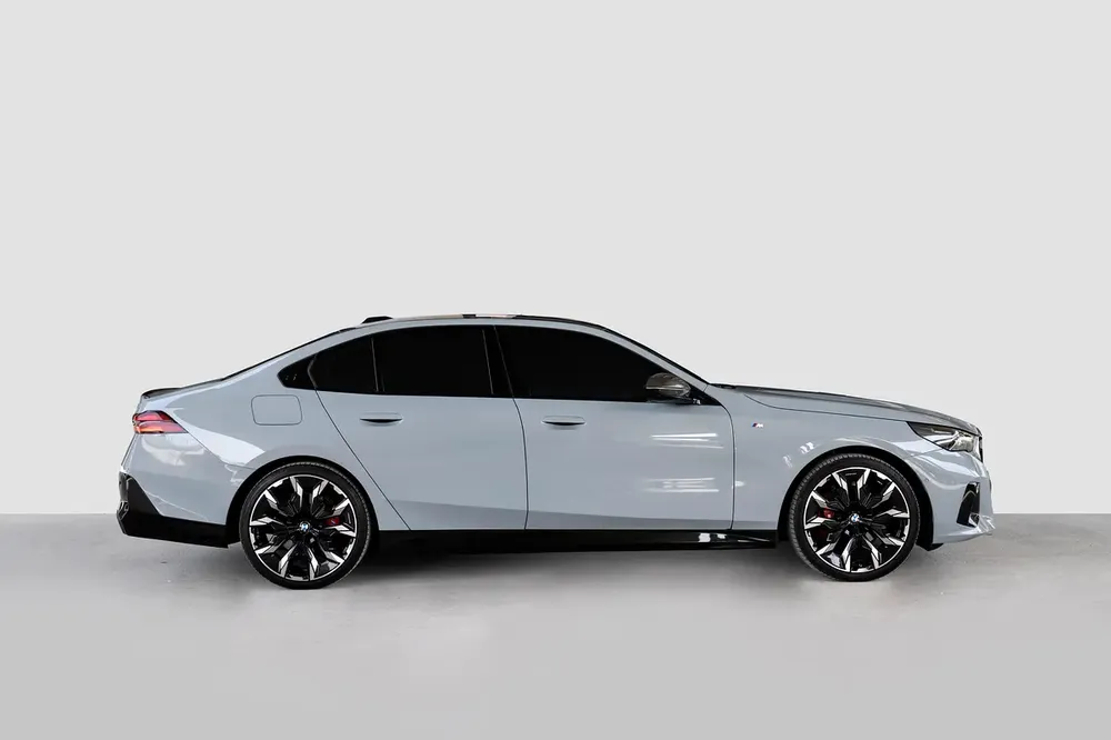 BMW 530i M Sport Pro 2025 with Warranty and Service Contract - Image 19