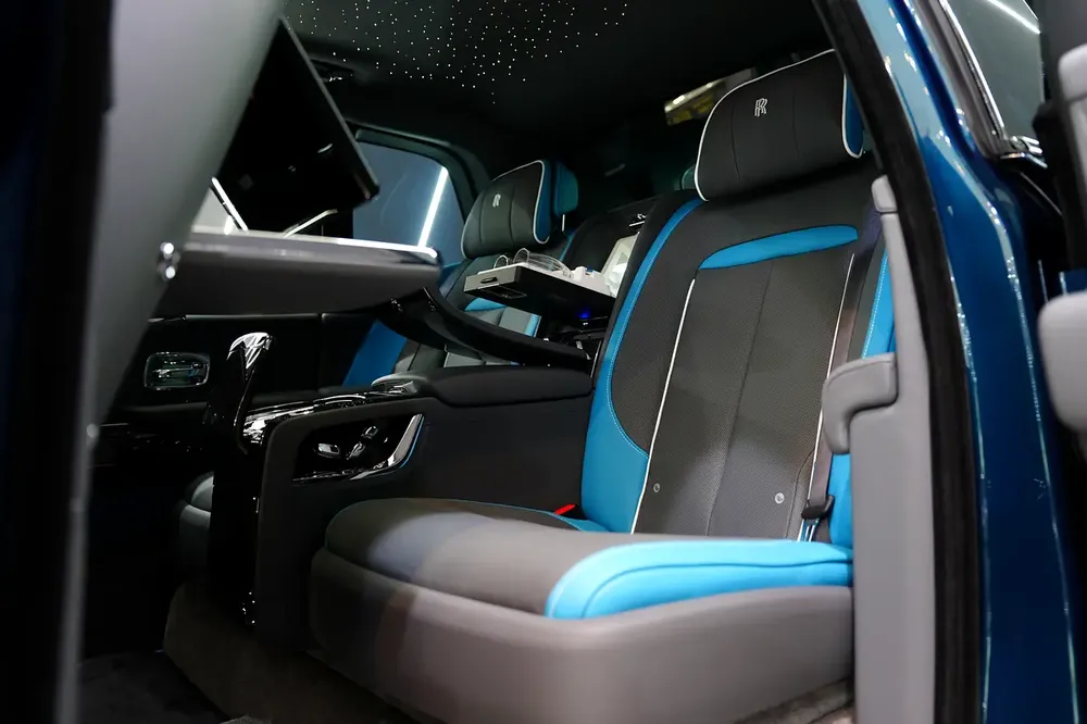 2026 Cullinan Black Badge,BRAND NEW,Executive Seat w/ Entertainment,Bespoke Audio,Dealer Warr + Serv - Image 9