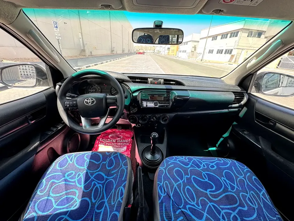 Toyota Hilux Double Cab DLS 2020 GCC Specs - Image 11