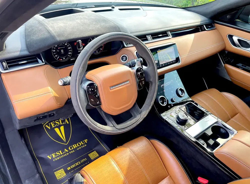 UNLIMITED MILEAGE WARRANTY / R-DYNAMIC + CAMERA 360° + SUNROOF + APPLE CAR PLAY + SPORTS SEATS - Image 11