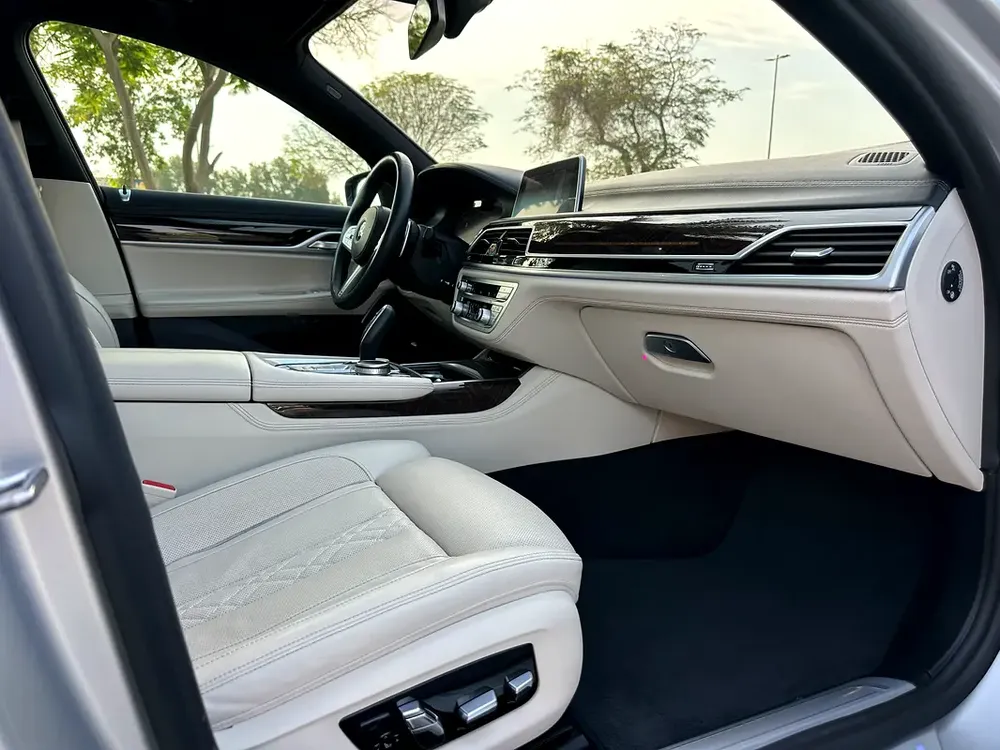 BMW 730i M Sport 2022 Under BMW Warranty (PPF Protected – GCC – Perfect Condition) - Image 14