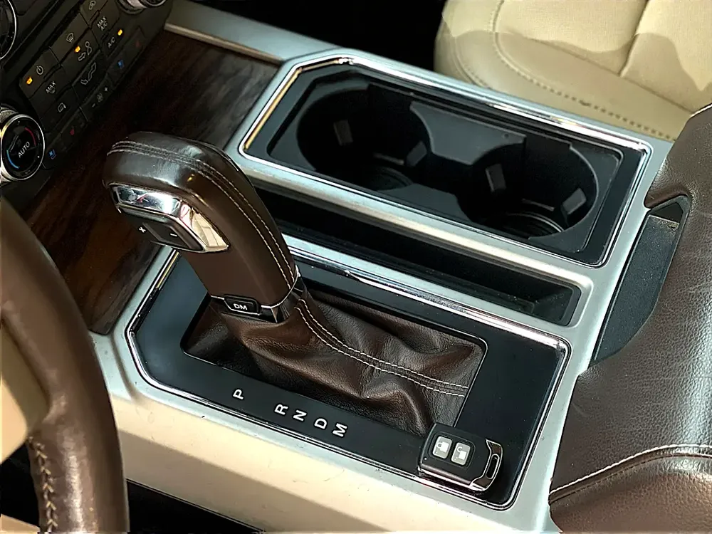 AED 1,240 P.M | FORD | F150 | LARIAT | GCC | FULL SERVICE HISTORY | ORIGINAL PAINT | 0% DOWNPAYMENT - Image 10
