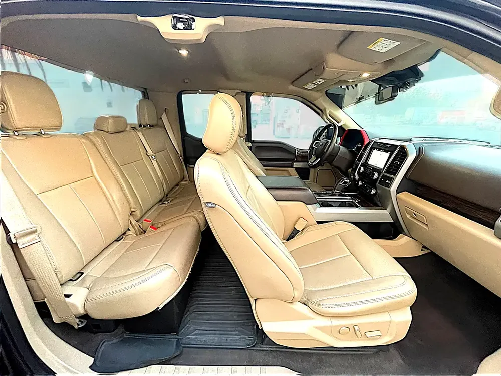 AED 1,240 P.M | FORD | F150 | LARIAT | GCC | FULL SERVICE HISTORY | ORIGINAL PAINT | 0% DOWNPAYMENT - Image 13