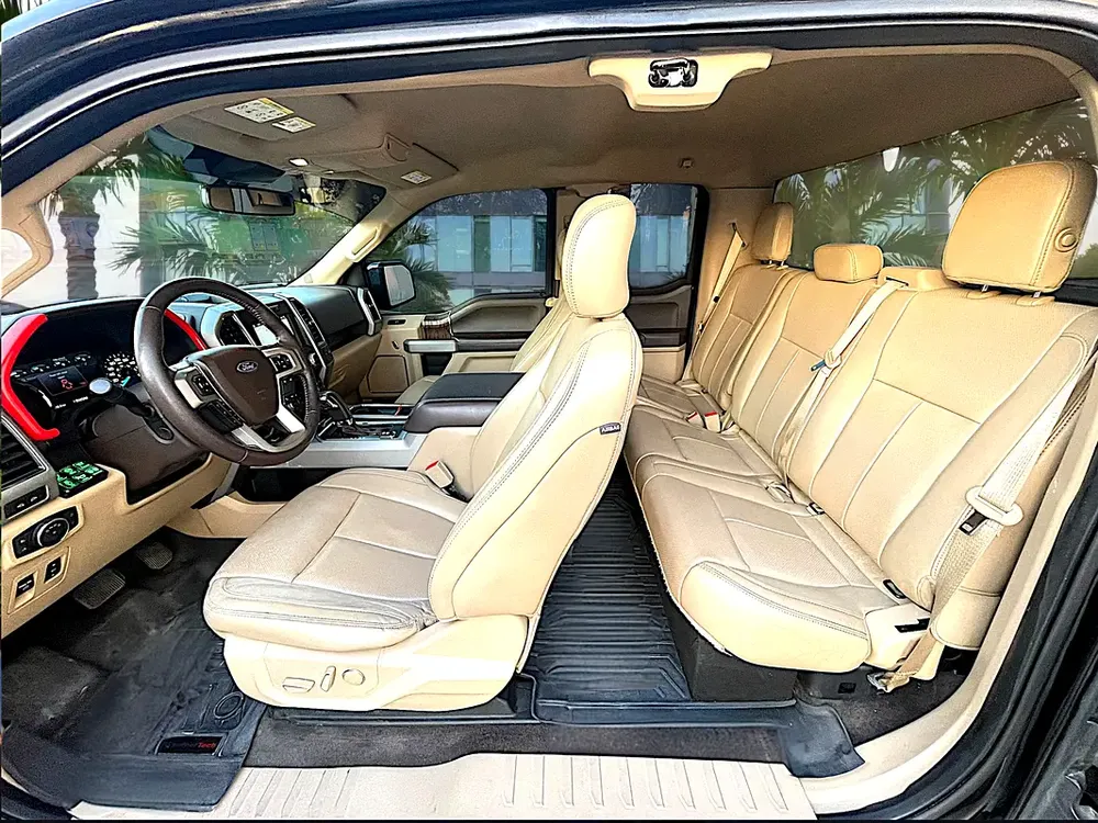 AED 1,240 P.M | FORD | F150 | LARIAT | GCC | FULL SERVICE HISTORY | ORIGINAL PAINT | 0% DOWNPAYMENT - Image 14