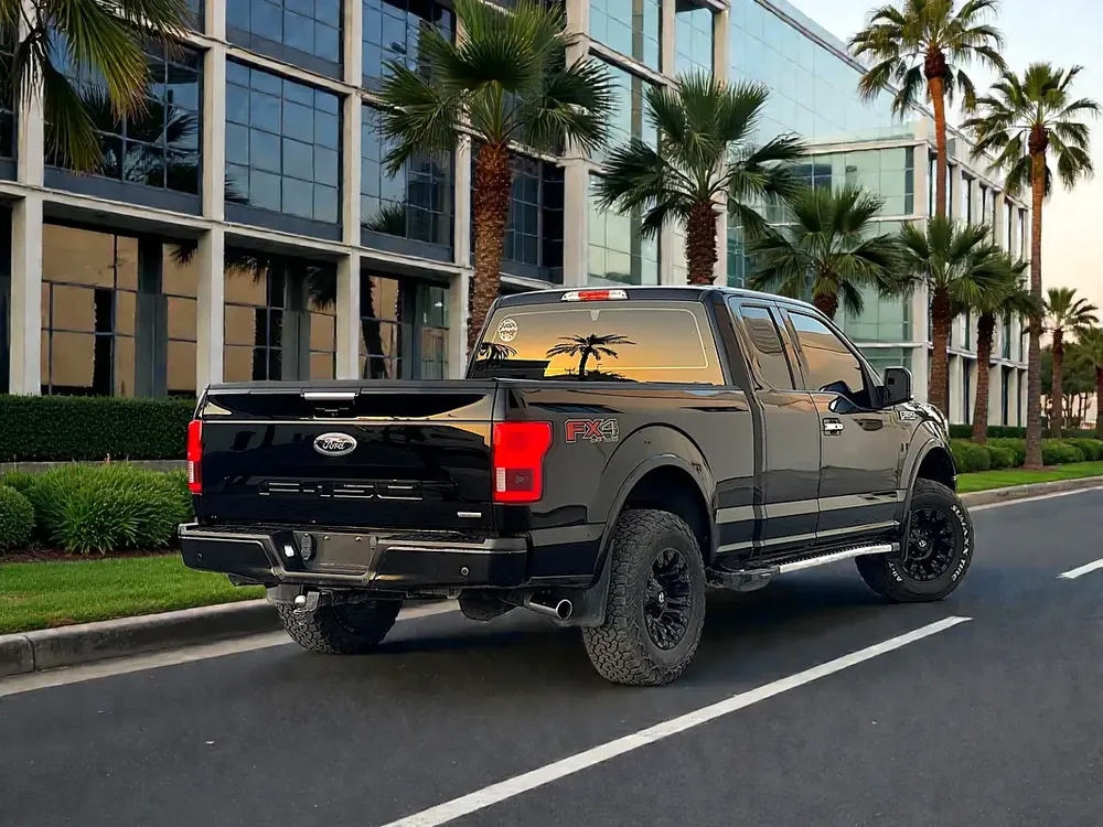 AED 1,240 P.M | FORD | F150 | LARIAT | GCC | FULL SERVICE HISTORY | ORIGINAL PAINT | 0% DOWNPAYMENT - Image 5