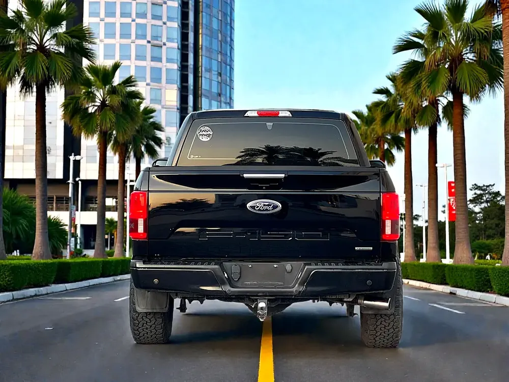 AED 1,240 P.M | FORD | F150 | LARIAT | GCC | FULL SERVICE HISTORY | ORIGINAL PAINT | 0% DOWNPAYMENT - Image 6