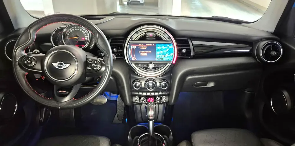 BEST!!! TOP LINE LOW KMS ACCIDENT FREE MINI COOPER S JCW 4 DOOR GCC !!! - Image 5