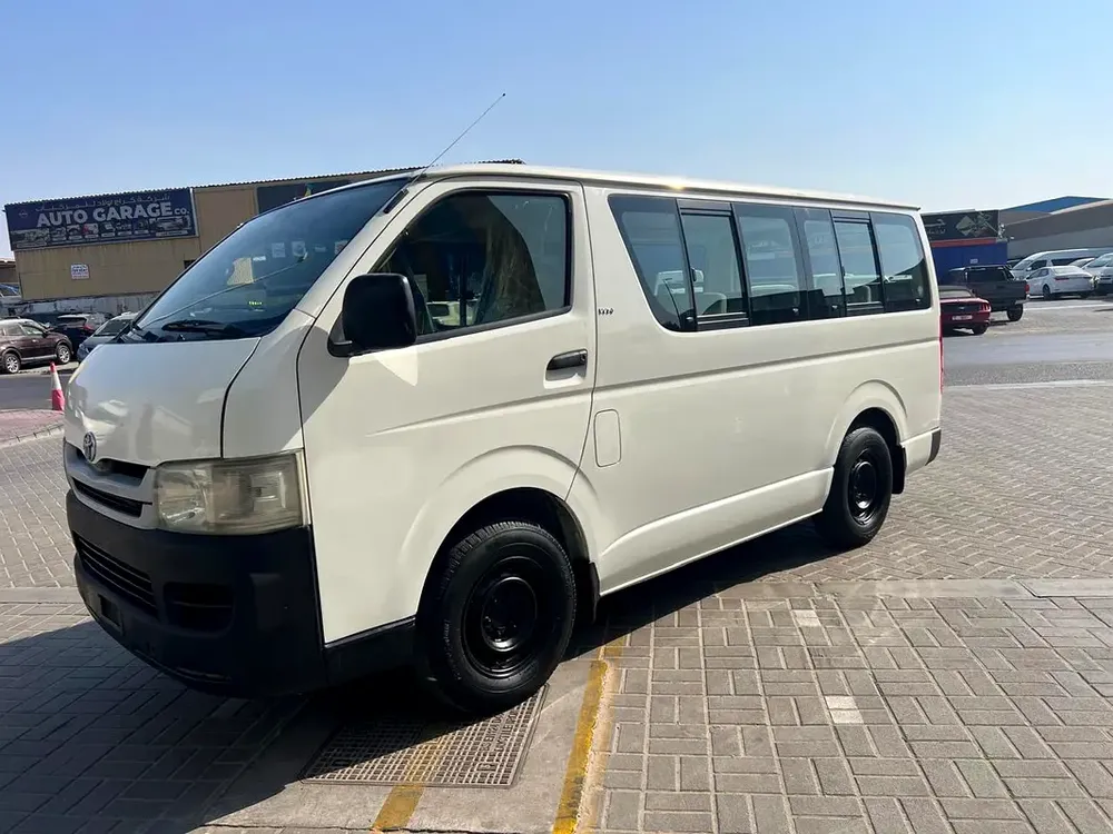Toyota Hiace GL 2008 GCC Specs - Reliable and Spacious - Image 10