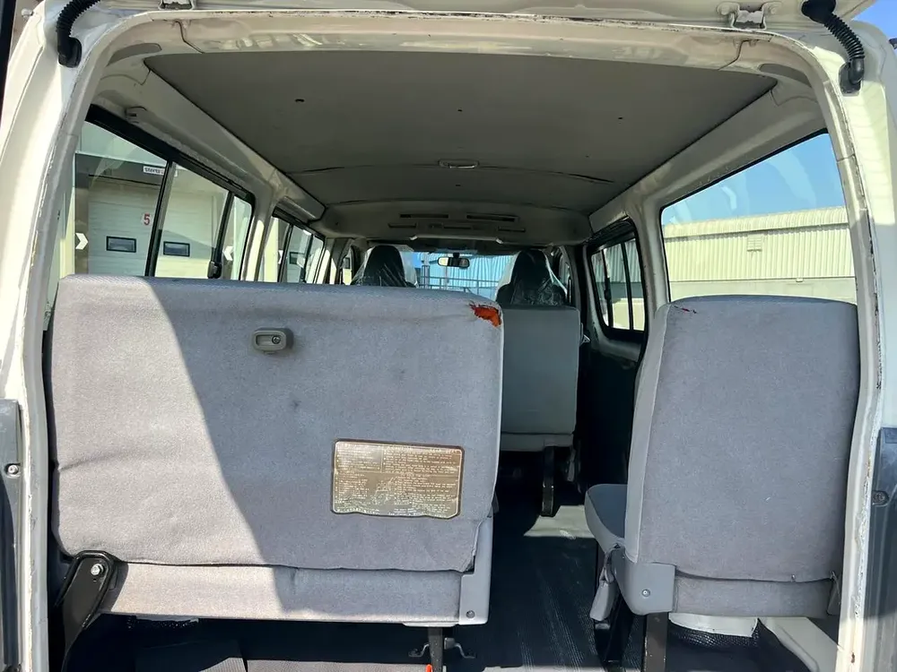 Toyota Hiace GL 2008 GCC Specs - Reliable and Spacious - Image 5