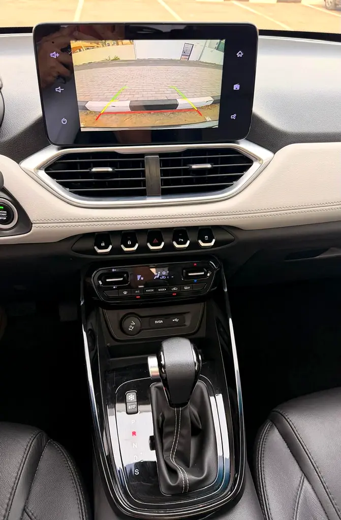 Chevrolet Captiva Premier 2023 full option under chevrolet agency warranty  7-Seater - Image 12