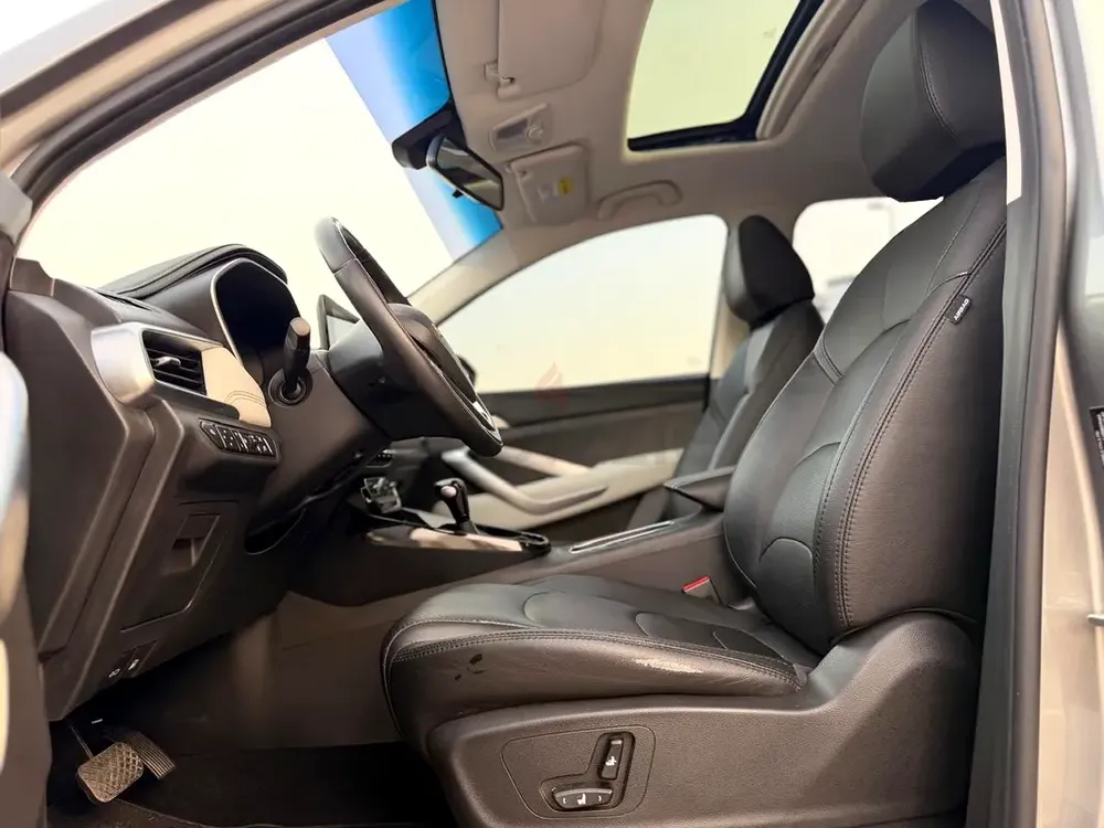 Chevrolet Captiva Premier 2023 full option under chevrolet agency warranty  7-Seater - Image 9