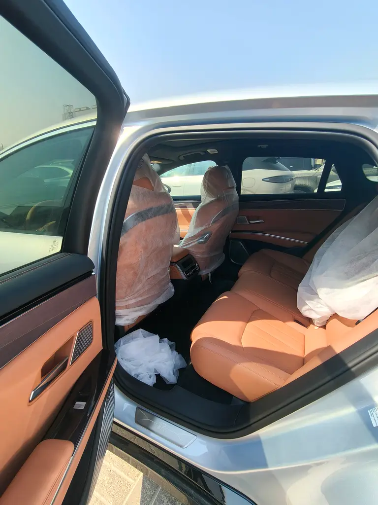 BYD Han L DM-i Radar Flagship 200KM - Image 9
