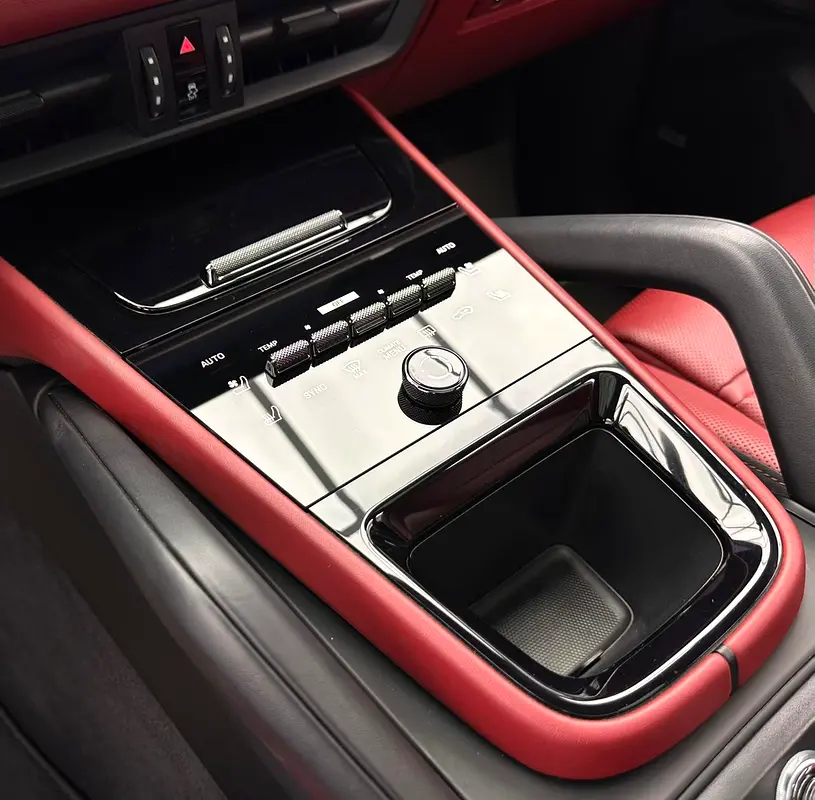 2024 Porsche Cayenne Coupe, Feb/2027 Porsche Warranty, Porsche Full Service History, GCC - Image 14