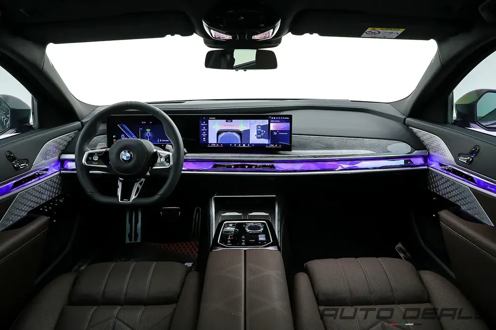 2023 BMW 740i M | GCC Specs | Under Warranty | Service Contract | Extremely Low Mileage | 3.0L i6 - Image 10