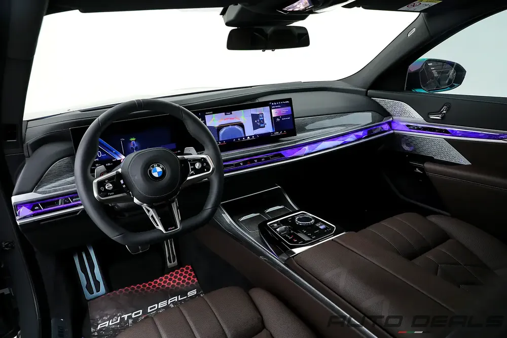 2023 BMW 740i M | GCC Specs | Under Warranty | Service Contract | Extremely Low Mileage | 3.0L i6 - Image 11
