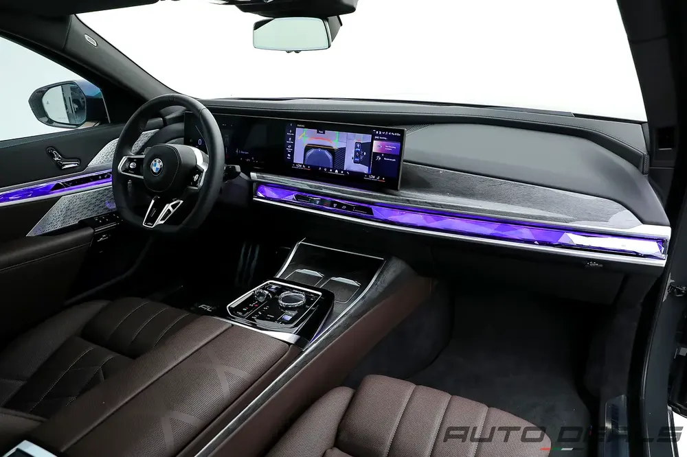 2023 BMW 740i M | GCC Specs | Under Warranty | Service Contract | Extremely Low Mileage | 3.0L i6 - Image 16