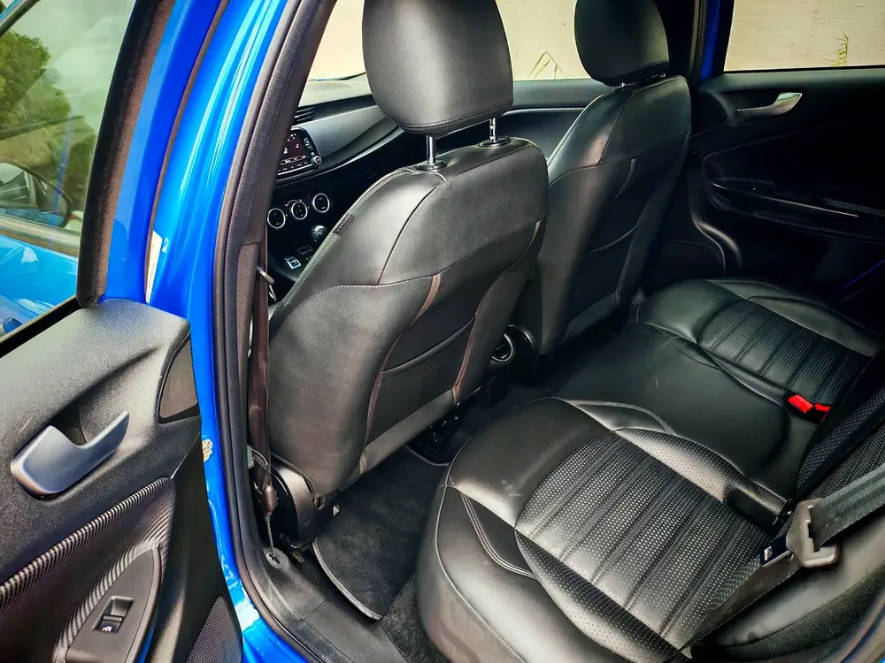 Alfa Romeo GIULIETTA Veloce 2019 - GCC Specs - Pristine Condition - Image 13