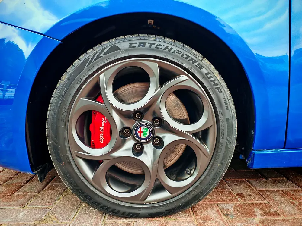 Alfa Romeo GIULIETTA Veloce 2019 - GCC Specs - Pristine Condition - Image 18