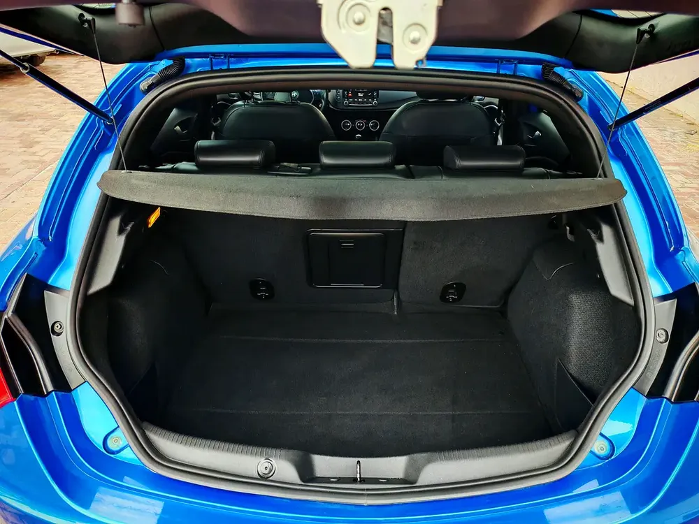 Alfa Romeo GIULIETTA Veloce 2019 - GCC Specs - Pristine Condition - Image 20