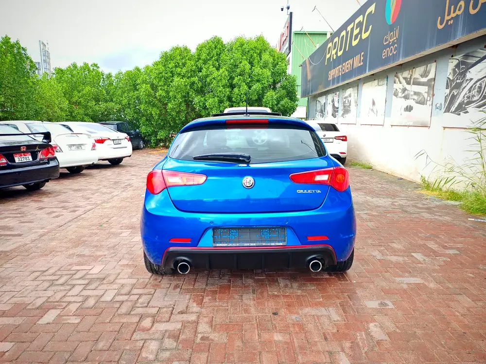 Alfa Romeo GIULIETTA Veloce 2019 - GCC Specs - Pristine Condition - Image 6
