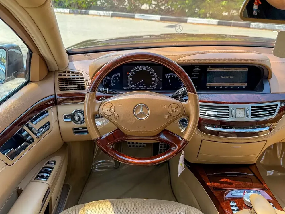 MERCEDES S500 l 2012 l GCC l 94,000KM - Image 13