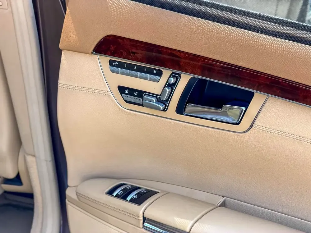 MERCEDES S500 l 2012 l GCC l 94,000KM - Image 17
