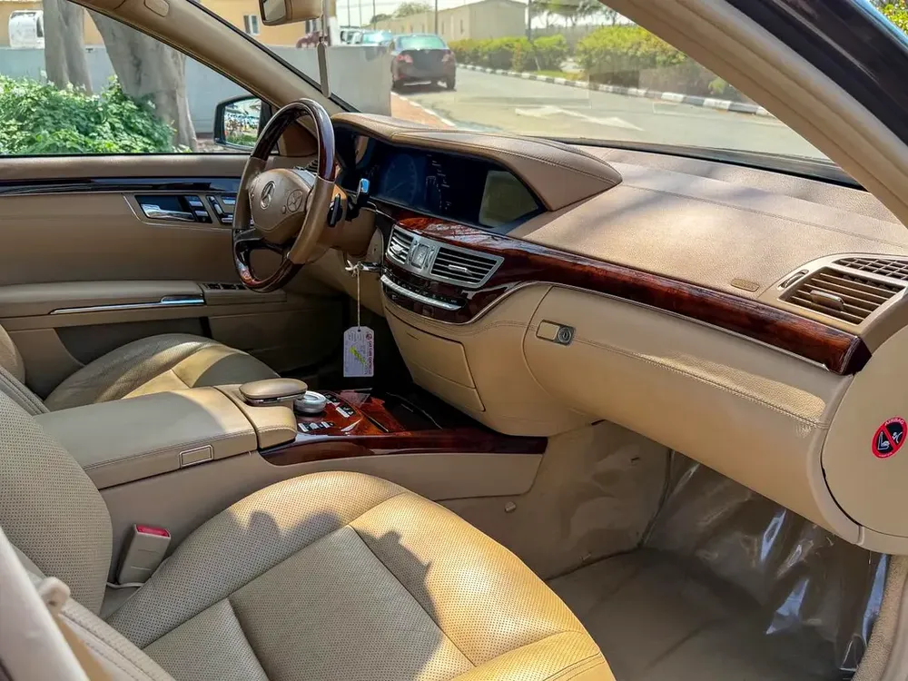 MERCEDES S500 l 2012 l GCC l 94,000KM - Image 18