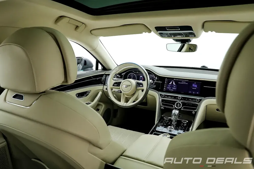 2023 Bentley Flying Spur V8 | GCC Specs | Under Warranty | Very Low Mileage | 4.0L V8 - Image 12