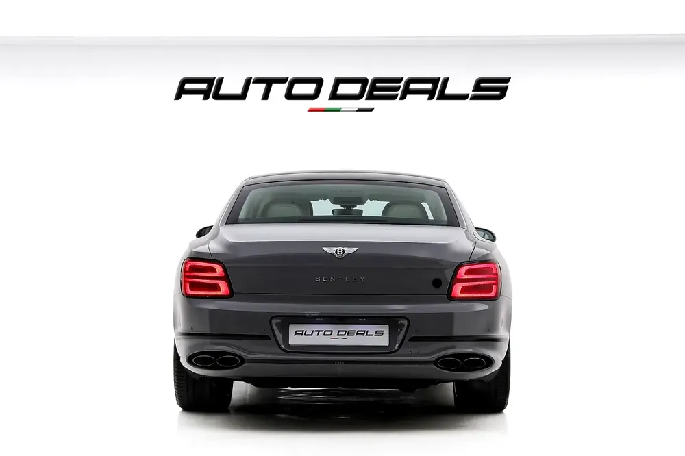 2023 Bentley Flying Spur V8 | GCC Specs | Under Warranty | Very Low Mileage | 4.0L V8 - Image 5