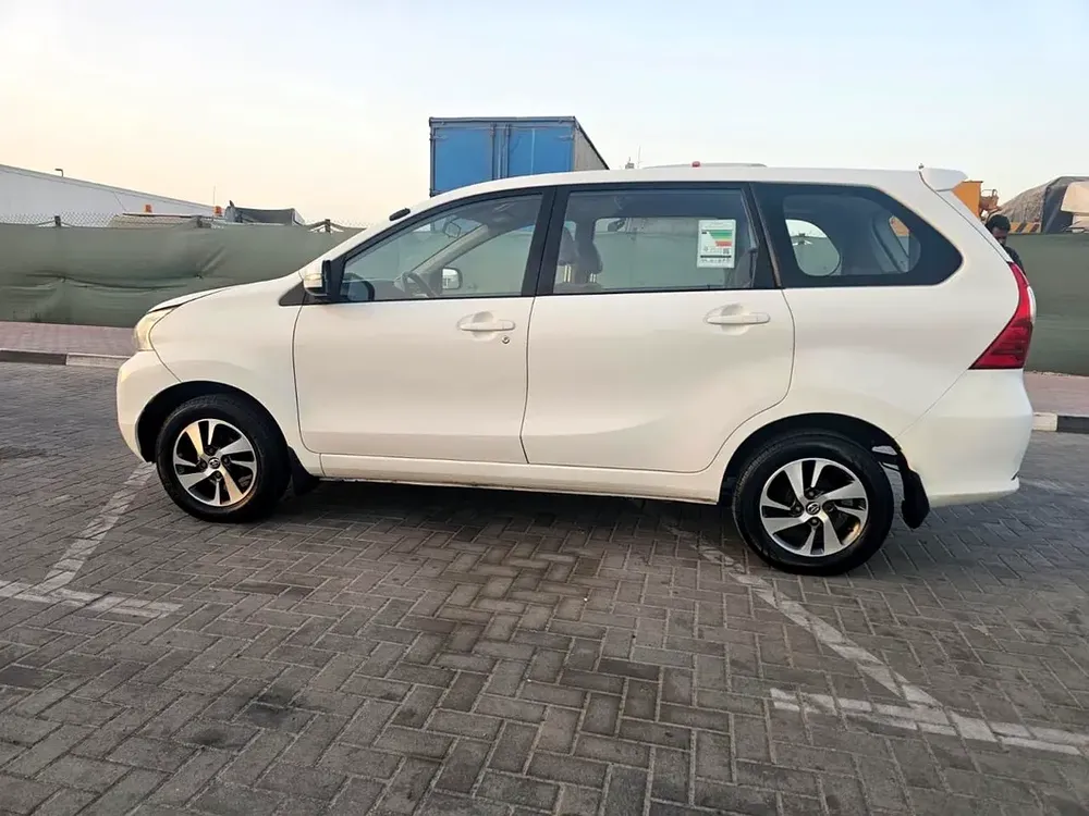 Toyota Avanza SE 2017 - GCC Specs - Image 5