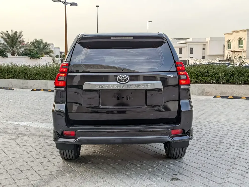 TOYOTA PRADO 2020 V4 2.7L GCC IN EXCELLENT CONDITION - Image 16