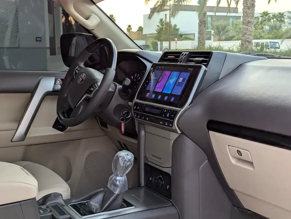 TOYOTA PRADO 2020 V4 2.7L GCC IN EXCELLENT CONDITION - Image 7