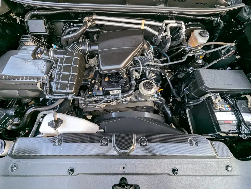 TOYOTA PRADO 2020 V4 2.7L GCC IN EXCELLENT CONDITION - Image 9