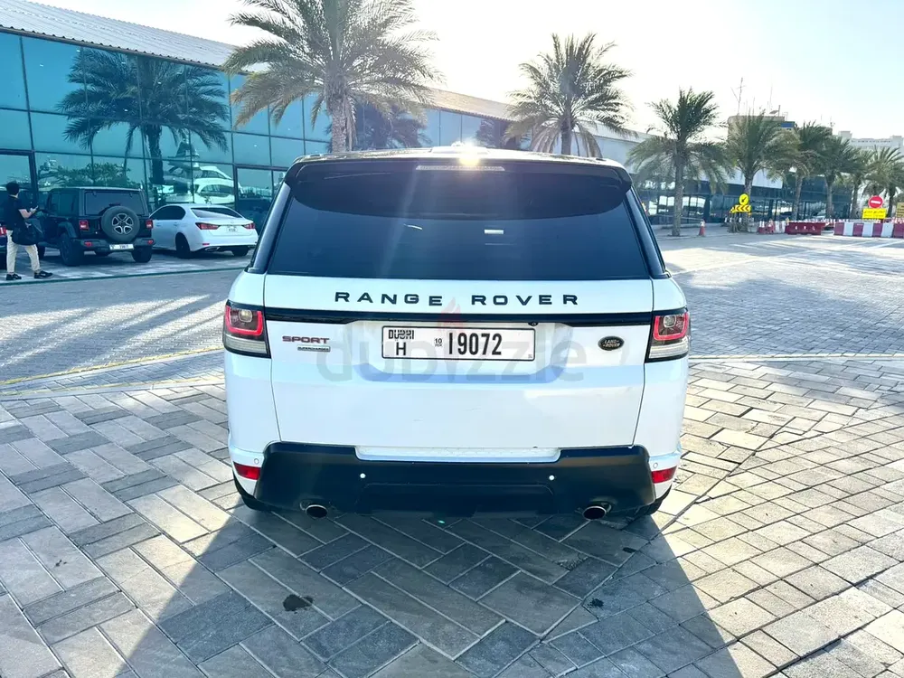 2014 Land Rover Range Rover Sport Dynamic SE | GCC Specs - Image 11