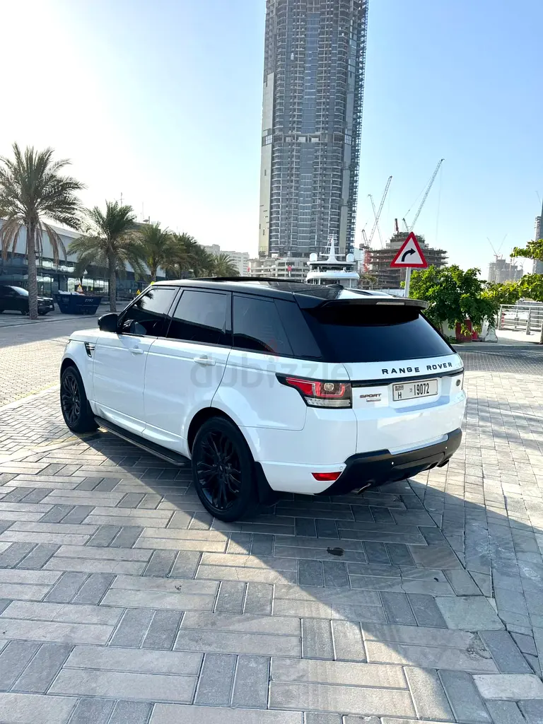 2014 Land Rover Range Rover Sport Dynamic SE | GCC Specs - Image 15