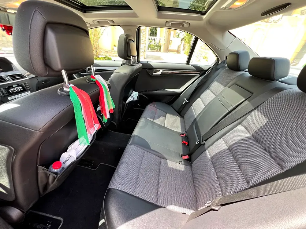 2013 Mercedes-Benz C200 GCC Specs - Excellent Condition - Image 7