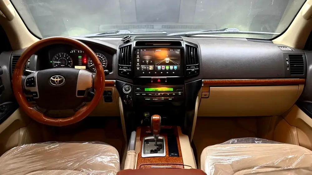 Toyota Land Cruiser GXR 2015 | GCC Specs | Well Maintained - Image 10