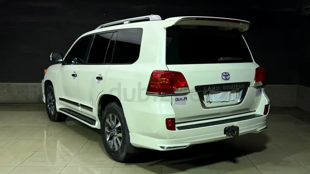 Toyota Land Cruiser GXR 2015 | GCC Specs | Well Maintained - Image 4