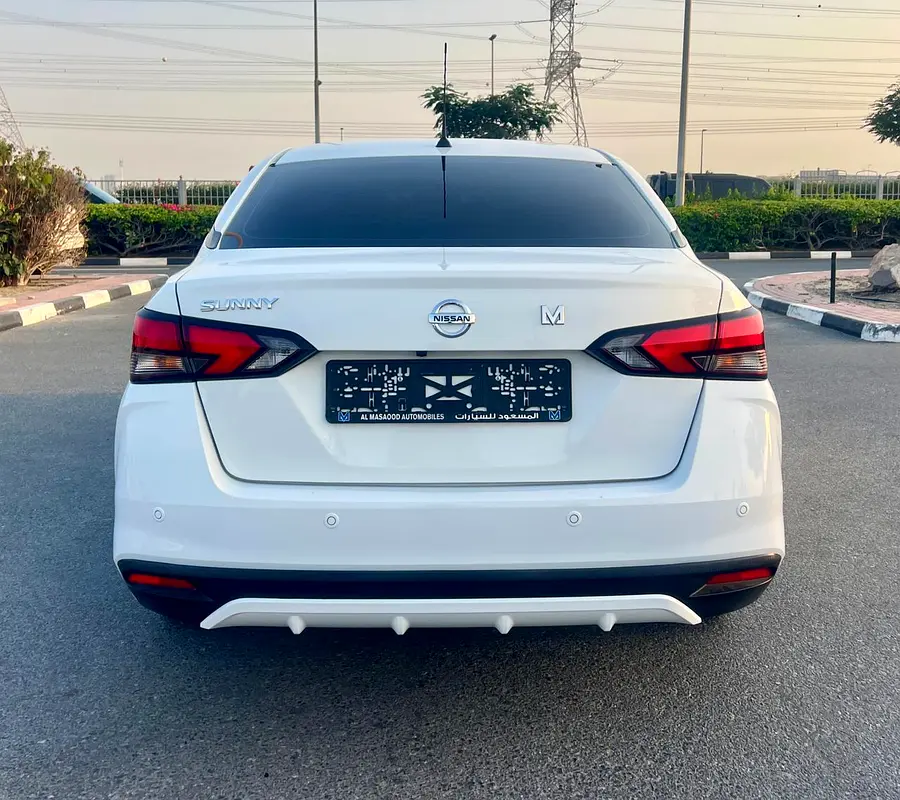 2023 Nissan Sunny SV Comfort - GCC Specs - Like New! - Image 4