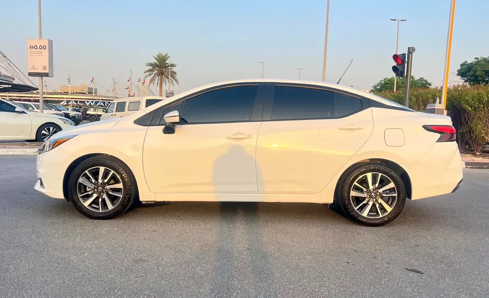 2023 Nissan Sunny SV Comfort - GCC Specs - Like New! - Image 5