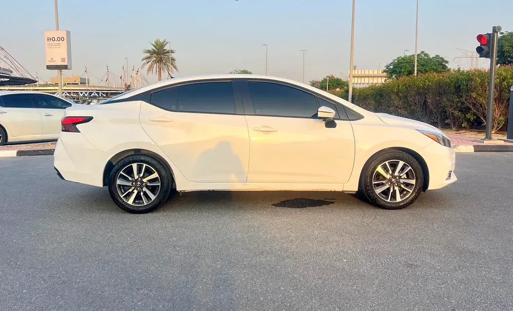 2023 Nissan Sunny SV Comfort - GCC Specs - Like New! - Image 7