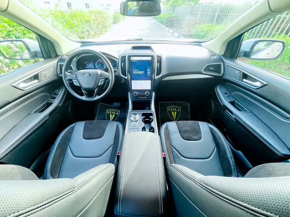 DEALER WARRANTY + FREE SERVICE UNTIL 05/2028 / LEATHER SEATS + BIG SCREEN / IN HOUSE FINANCE - Image 20