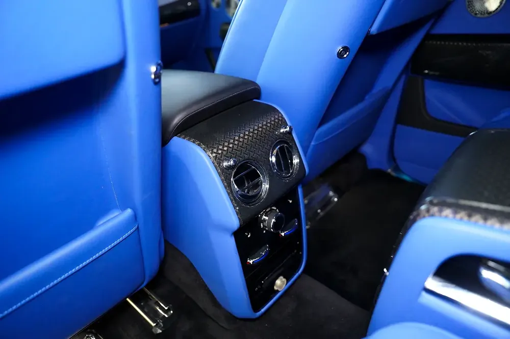 CULLINAN BLACK BADGE | WARRANTY AND SERVICE FEB 2027 | GCC | LEG REST | REAR ENTERTAINMENT - Image 10
