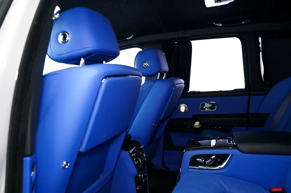CULLINAN BLACK BADGE | WARRANTY AND SERVICE FEB 2027 | GCC | LEG REST | REAR ENTERTAINMENT - Image 11
