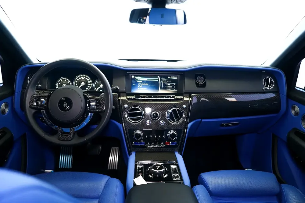 CULLINAN BLACK BADGE | WARRANTY AND SERVICE FEB 2027 | GCC | LEG REST | REAR ENTERTAINMENT - Image 12