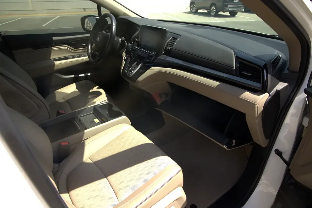 2023 Honda Odyssey Touring GCC Specs - Excellent Condition, Low KMs - Image 10